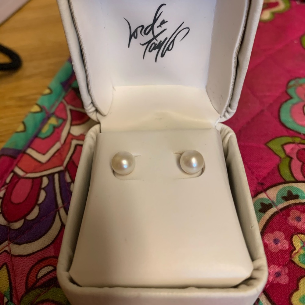 Authentic pearl earrings